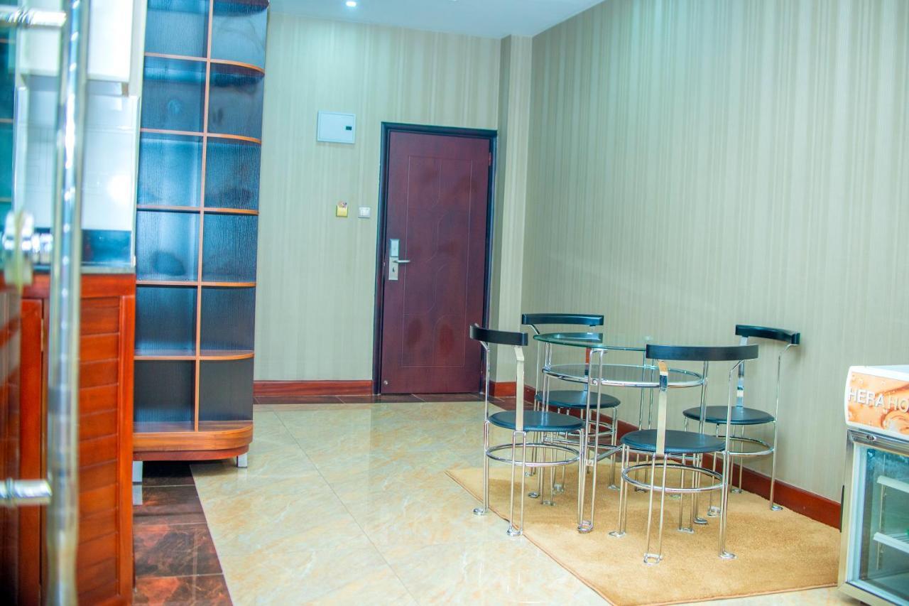 Hera Hotel Kampala Kültér fotó