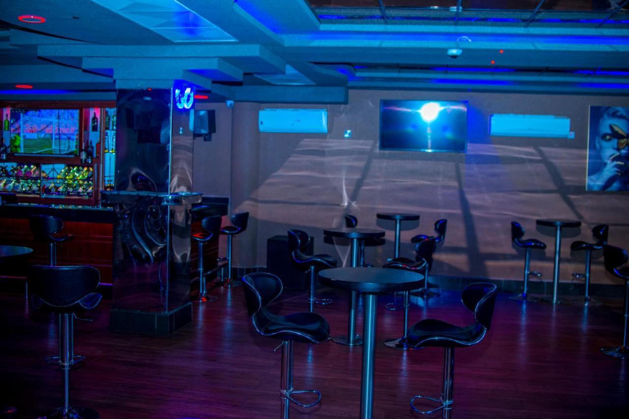 Hera Hotel Kampala Kültér fotó