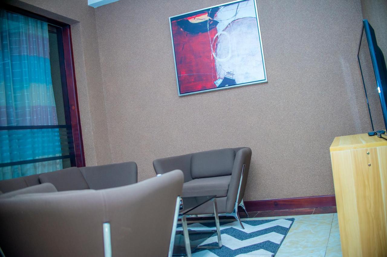 Hera Hotel Kampala Kültér fotó