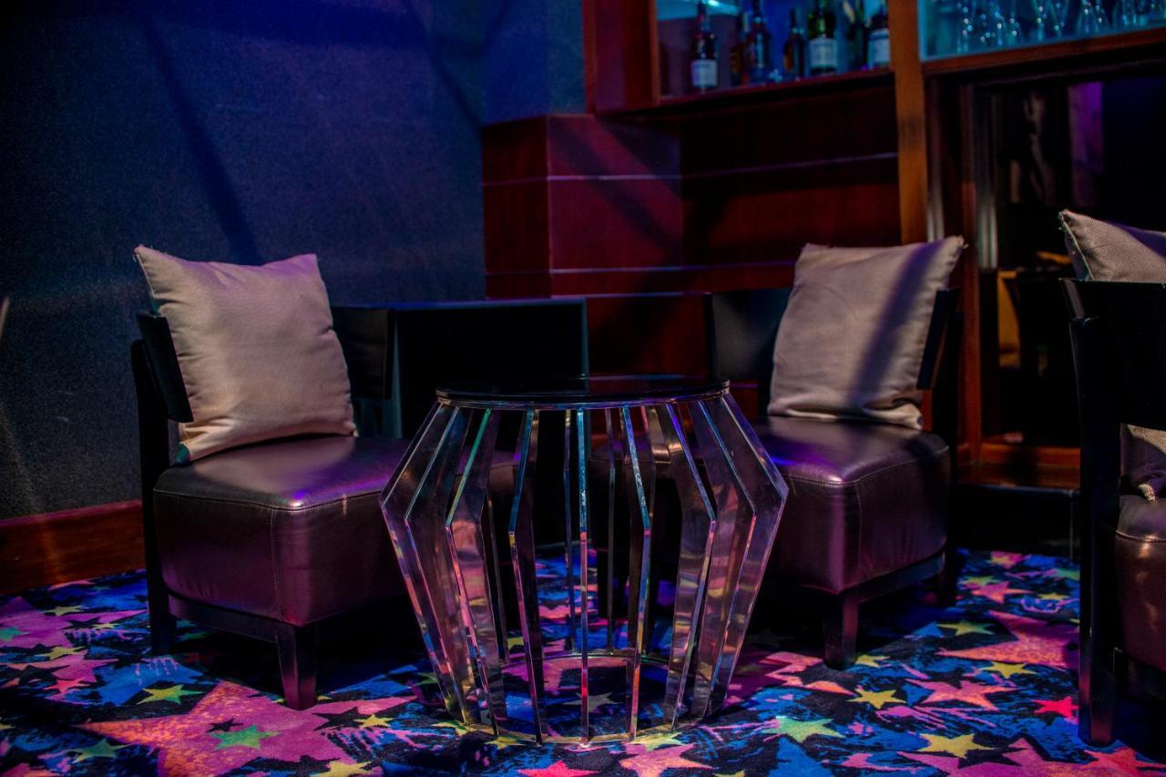 Hera Hotel Kampala Kültér fotó
