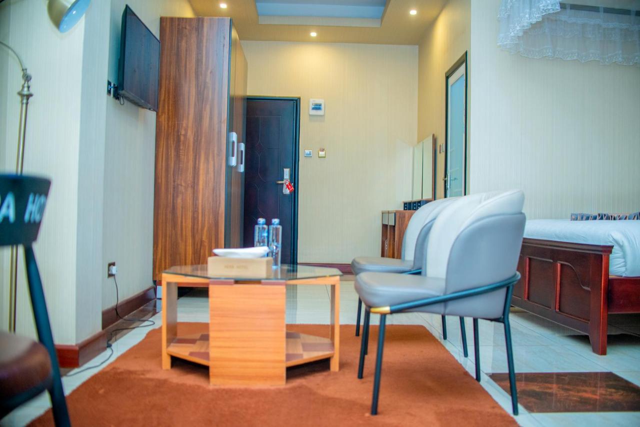 Hera Hotel Kampala Kültér fotó