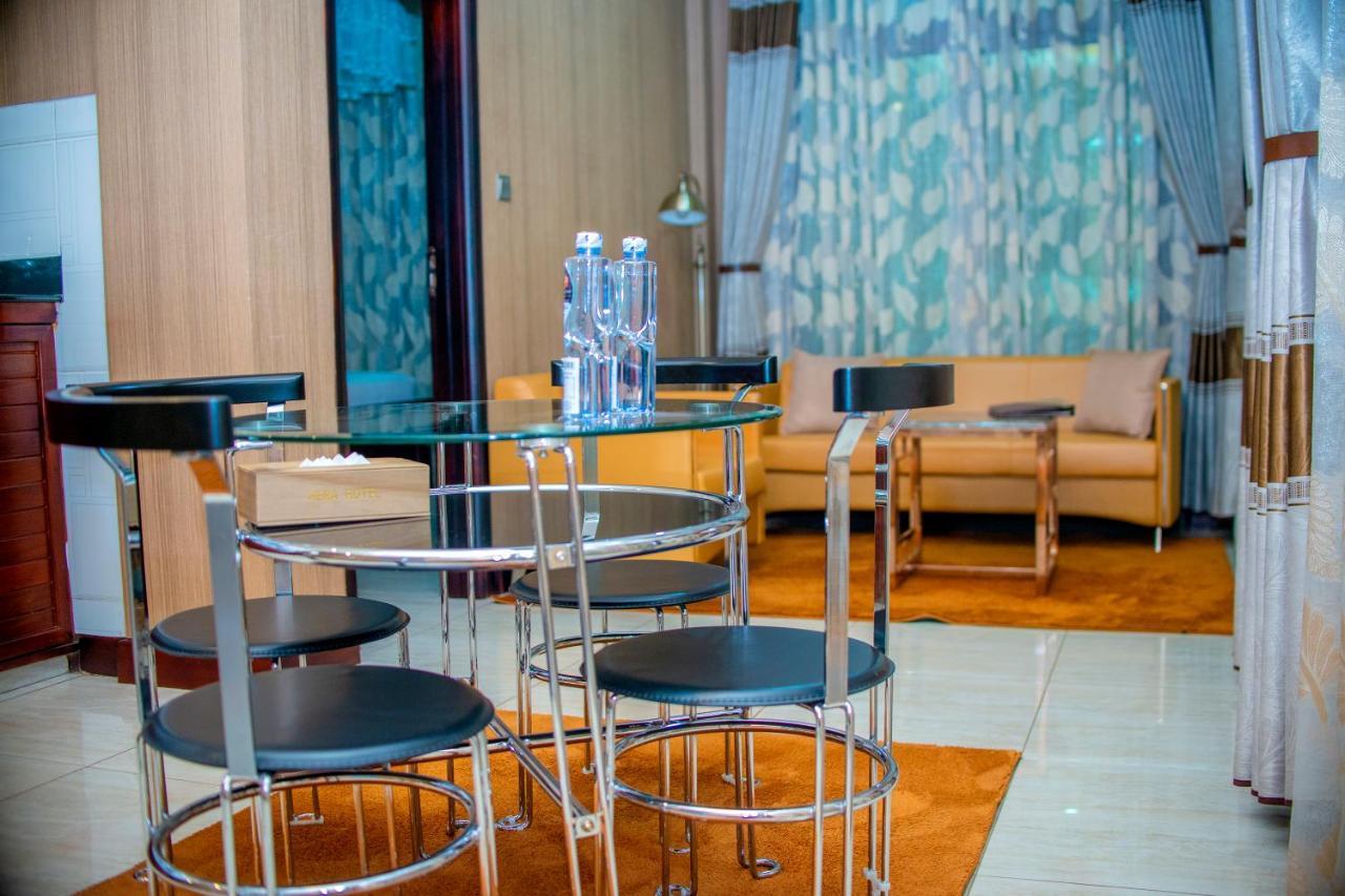 Hera Hotel Kampala Kültér fotó