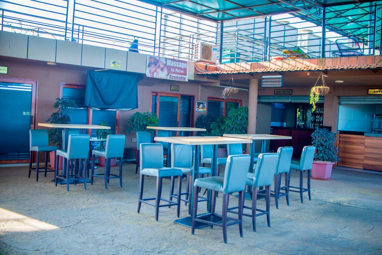 Hera Hotel Kampala Kültér fotó