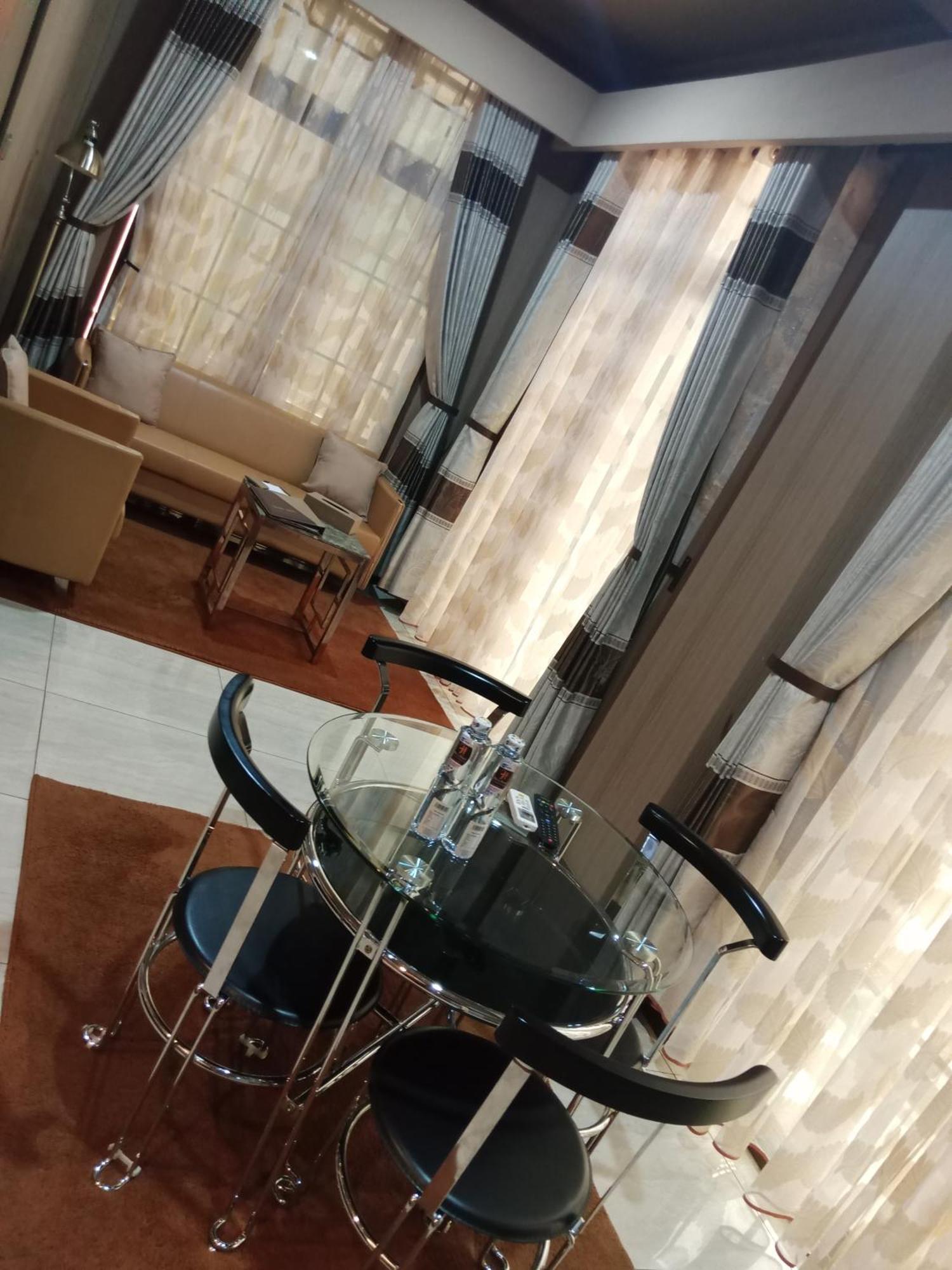Hera Hotel Kampala Kültér fotó